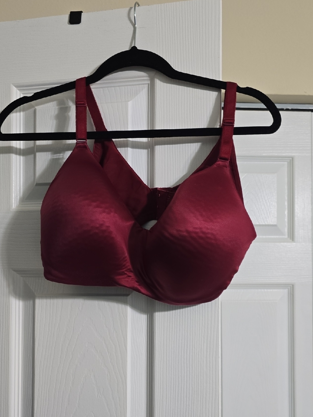 Women's Smooth Full-Coverage Bra in Burgundy